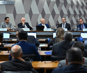 A quarta audiência pública da CCJ discutiu mudanças no Comitê Gestor do IBS. Veja o que foi discutido e o impacto para a Reforma Tributária!