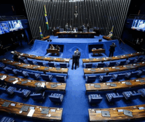 Adiada a regulamentação do PLP 108/2024, que define o Comitê Gestor do IBS, para agosto de 2025. Veja como isso afeta a Reforma Tributária!